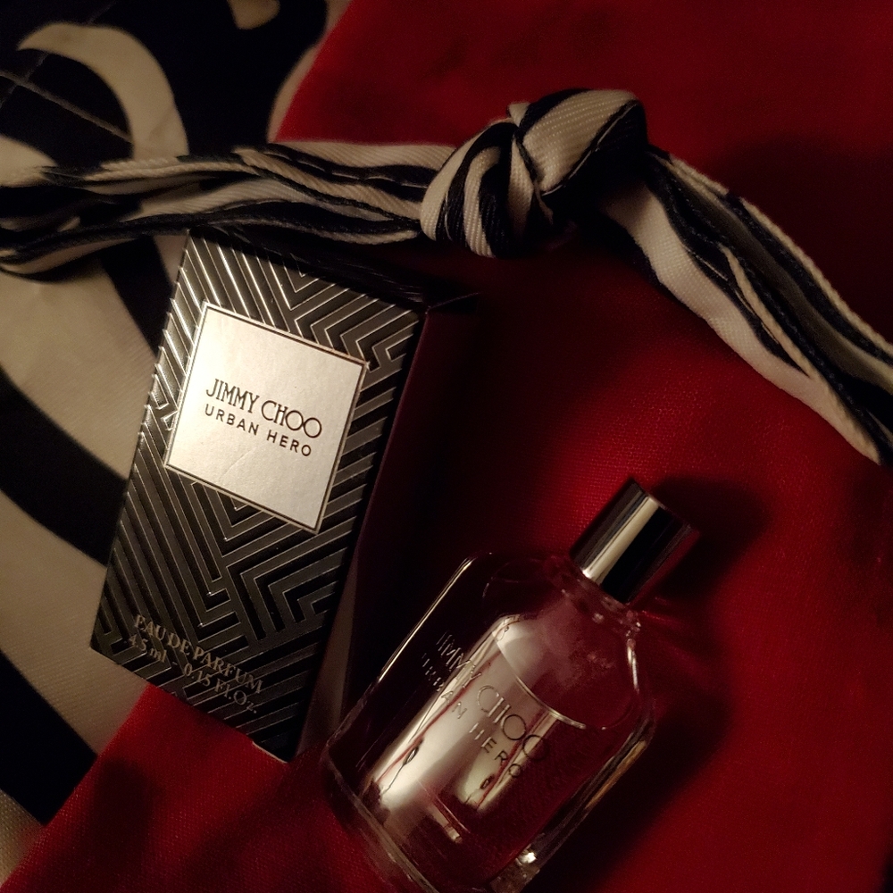 Men's Cologne (URBAN HERO) By Jimmy Choo - Picture 3 of 4